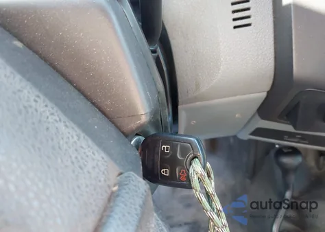 2013 Ford F-250 Xl z USA, uszkodzony, nr VIN 1FT7X2B61DEB53308